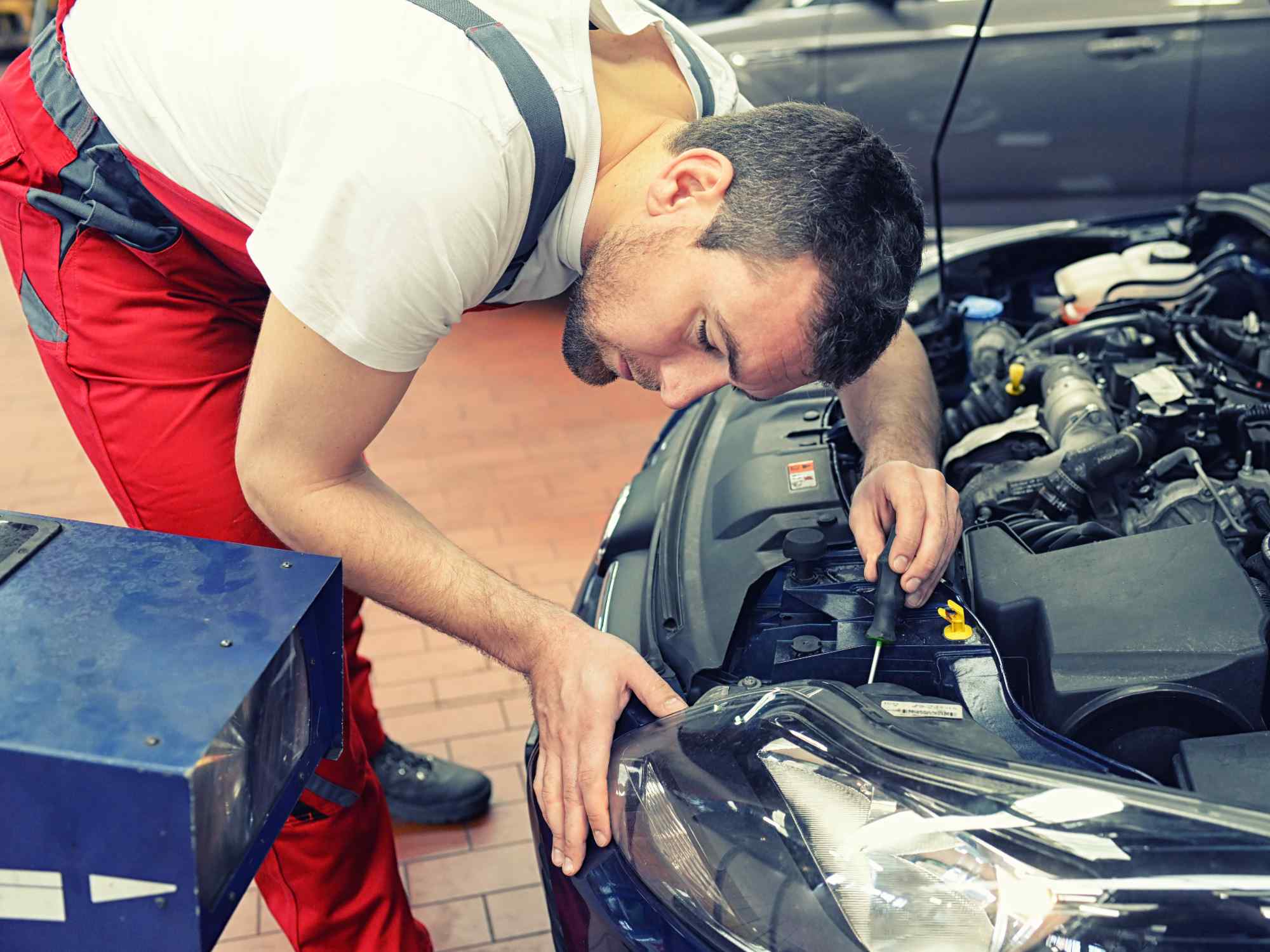 Vérification du système d’éclairage - Garage Normandie